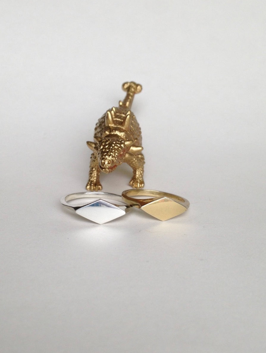 Ophelia Signet Ring