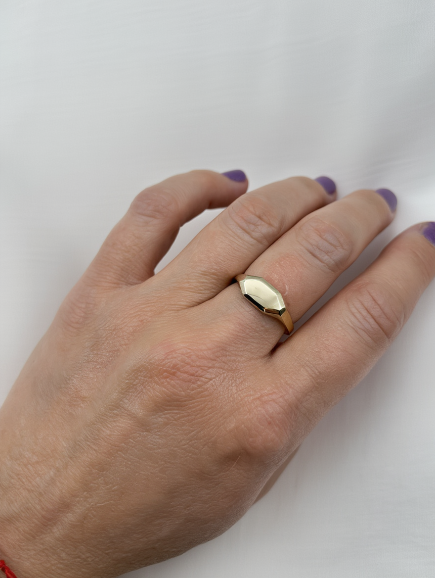 Pollygone Signet Ring