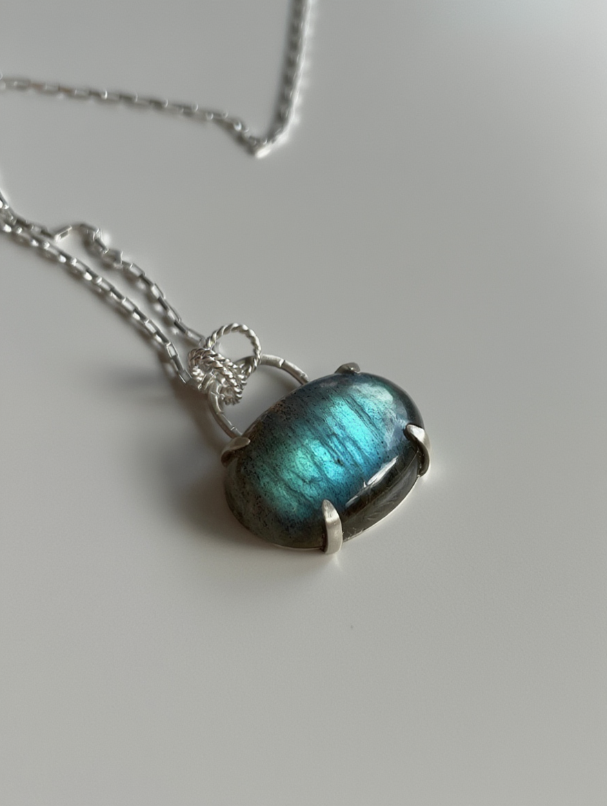 East West Oval Labradorite Cabochon Necklace